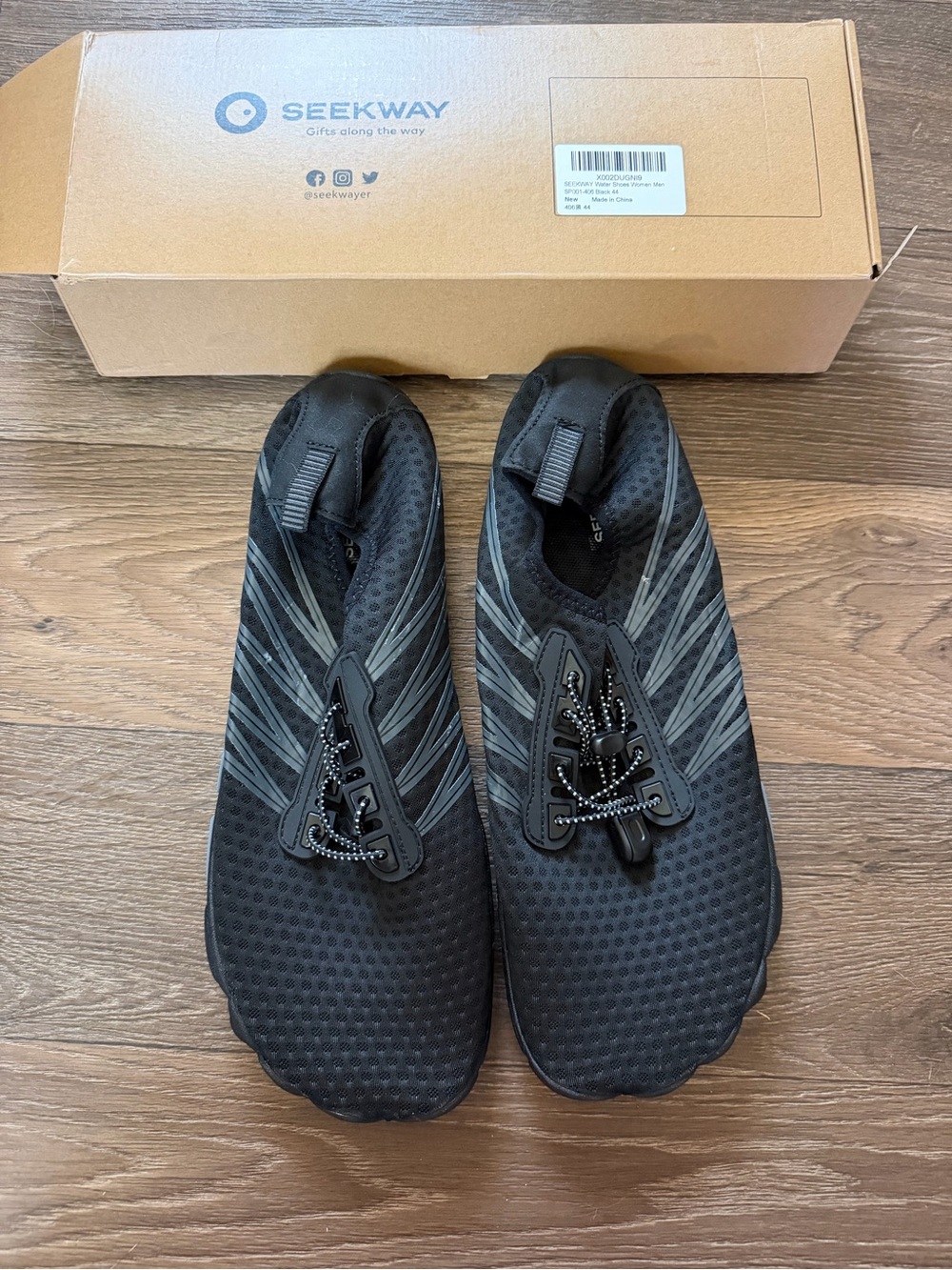 NWT SEEKWAY Quick-Dry Black Water Shoes Men’s Size 11